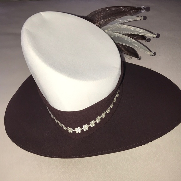 Hat - Picture 3 of 3